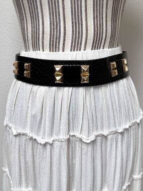 bebe coquette studded stretch belt black gold waist belt y2k going out